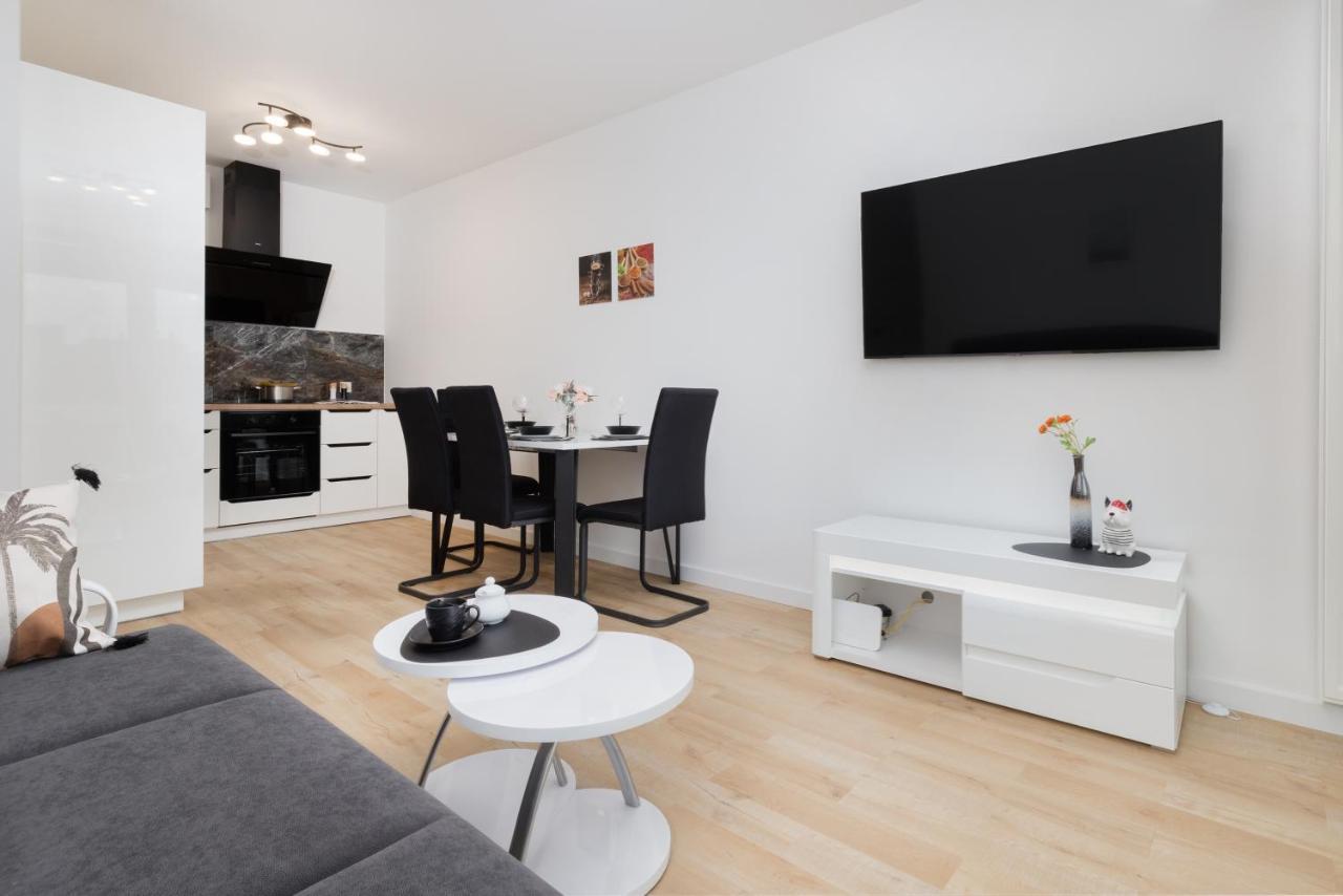 Plac Unii Apartment Gdynia By Noclegi Renters Eksteriør bilde