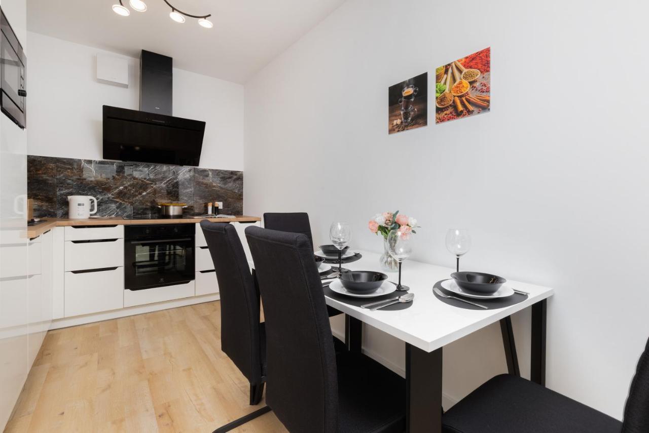 Plac Unii Apartment Gdynia By Noclegi Renters Eksteriør bilde
